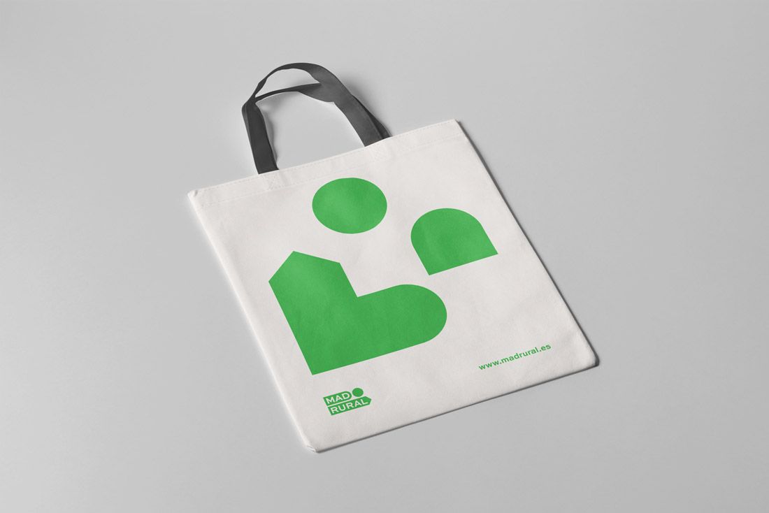 Bolsa de tela con motivo de la marca MadRural
