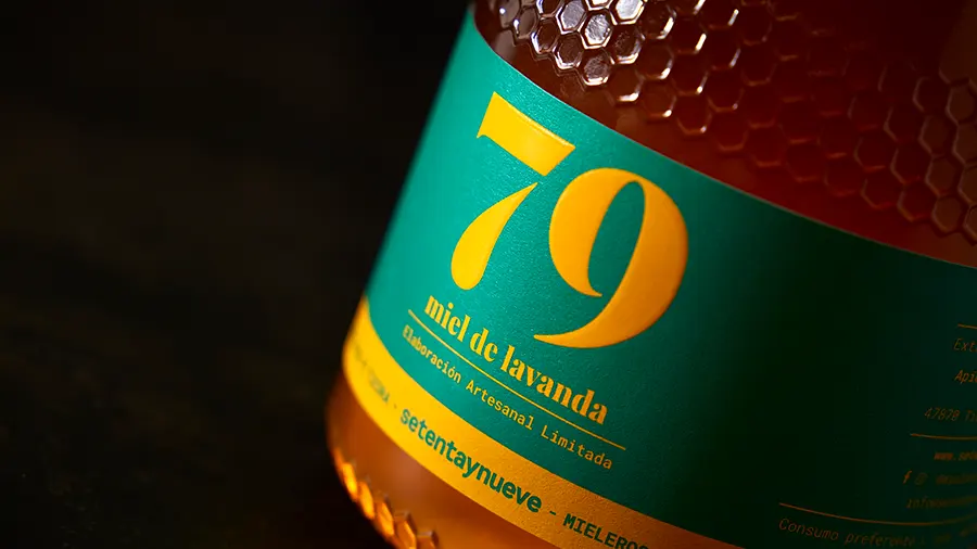 Diseño y desarrollo de identidad de marca para empresa de miel